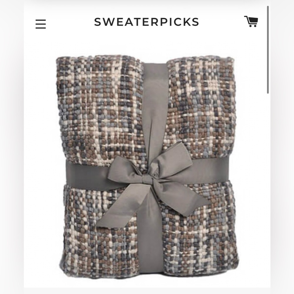 NWT Gorgeous Marled Knit Cotton Throw Blanket